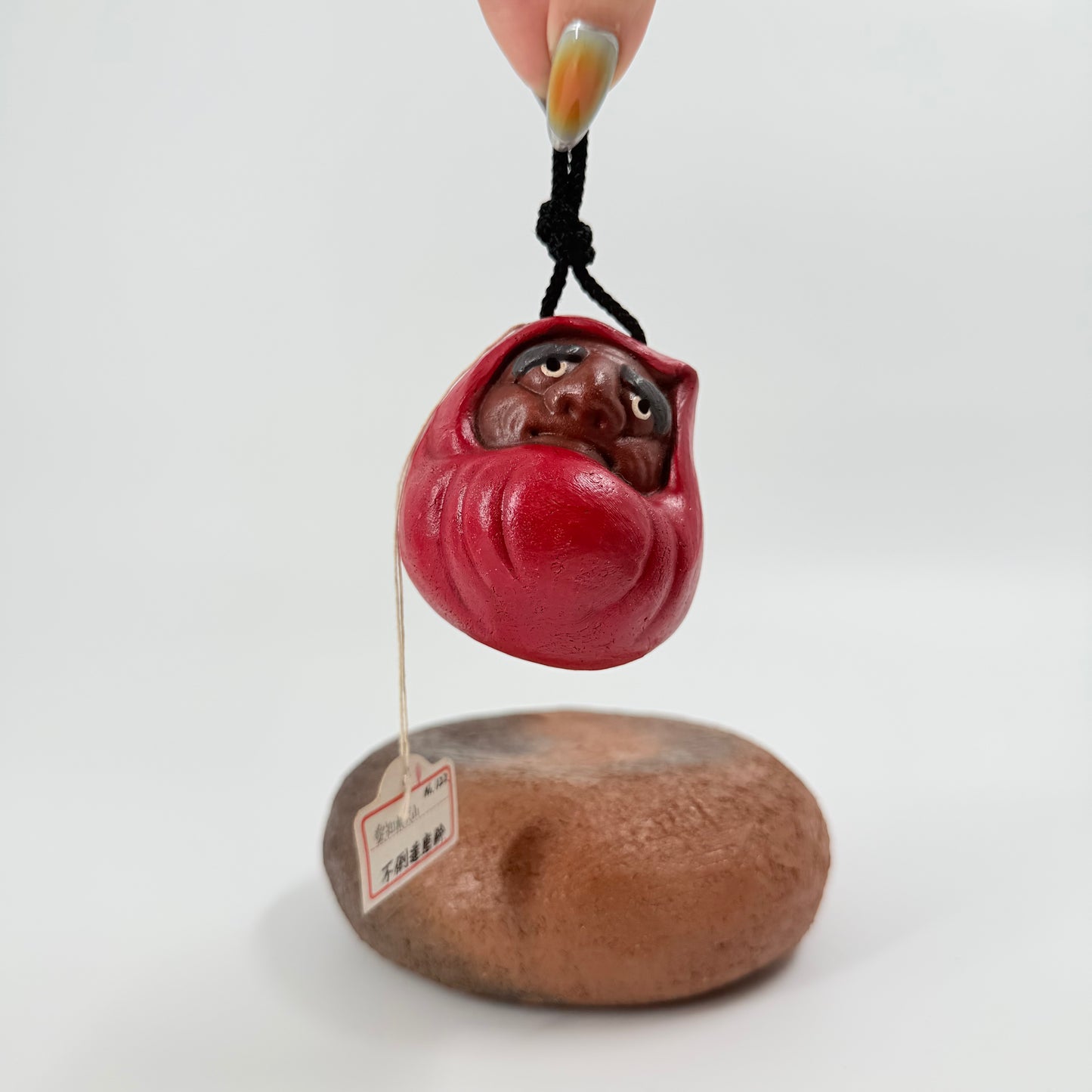 Daruma Statue – Red Ceramic Good Luck Ornament | 達磨