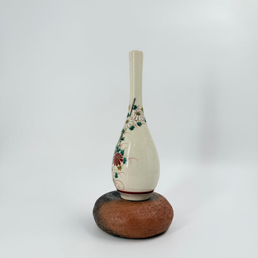 Japanese Ceramic Vase – “Hana Akane” Floral Pattern Decorative Vase | 花茜花瓶