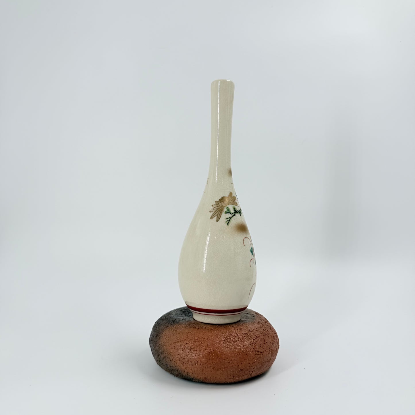 Japanese Ceramic Vase – “Hana Akane” Floral Pattern Decorative Vase | 花茜花瓶