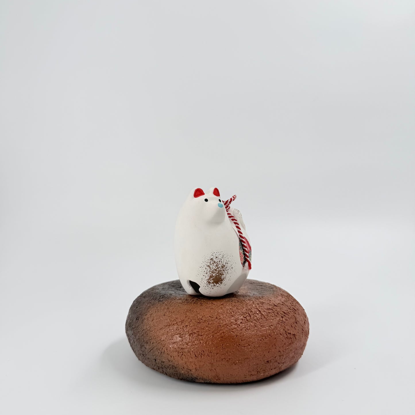 Japanese Lucky Dog Figurine (Inu) – Ceramic Ornament with Red Cord Detail | 犬