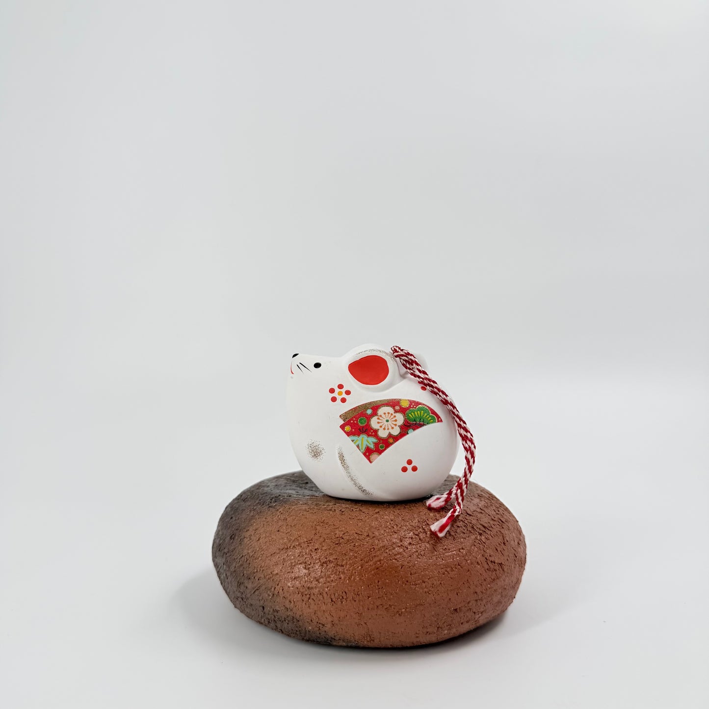 Japanese Lucky Rat Figurine (Nezumi) – Ceramic Ornament with Red Cord & Floral Detail | 子