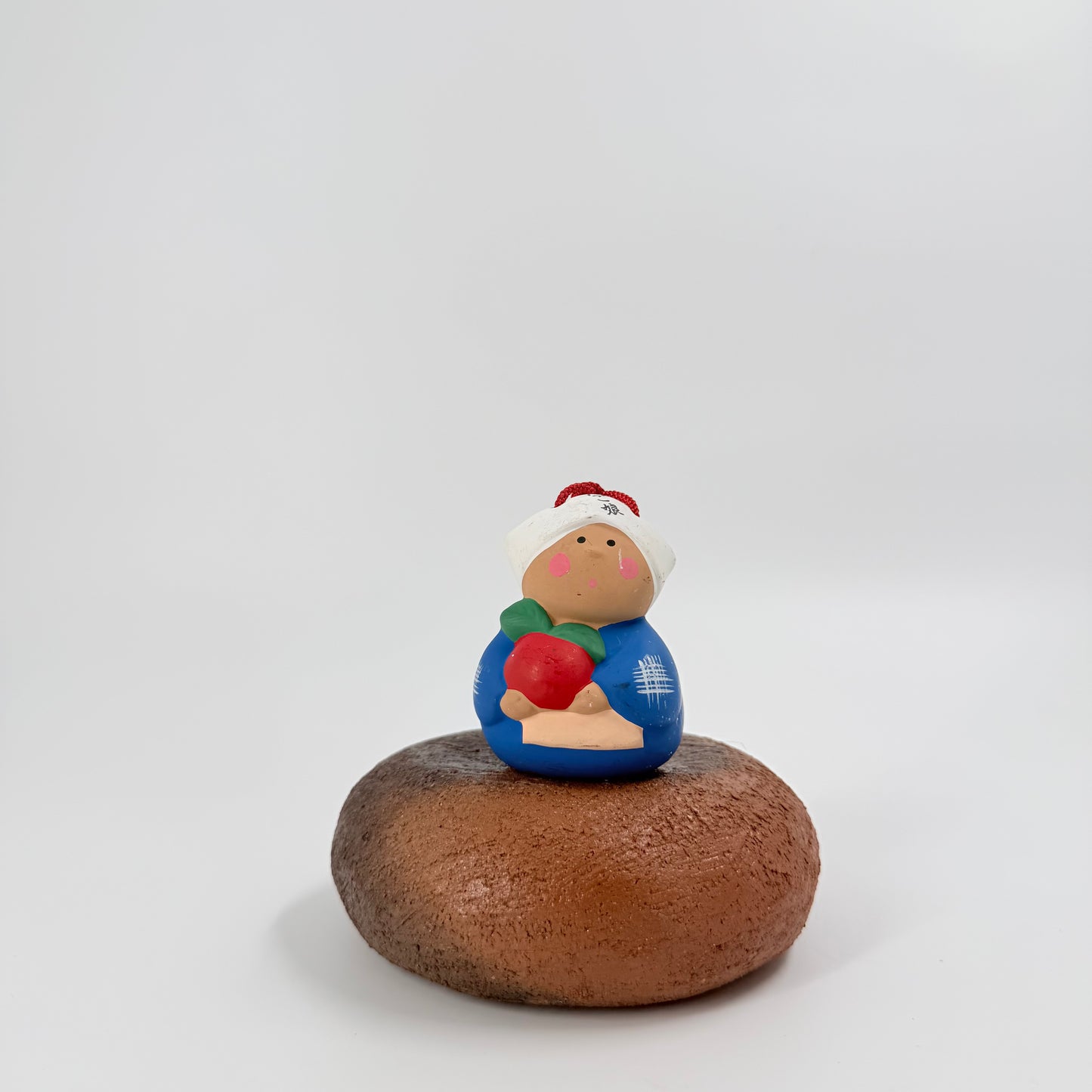 Hietsuki Statue – Handmade Ceramic Folk Doll Ornament | 火付け