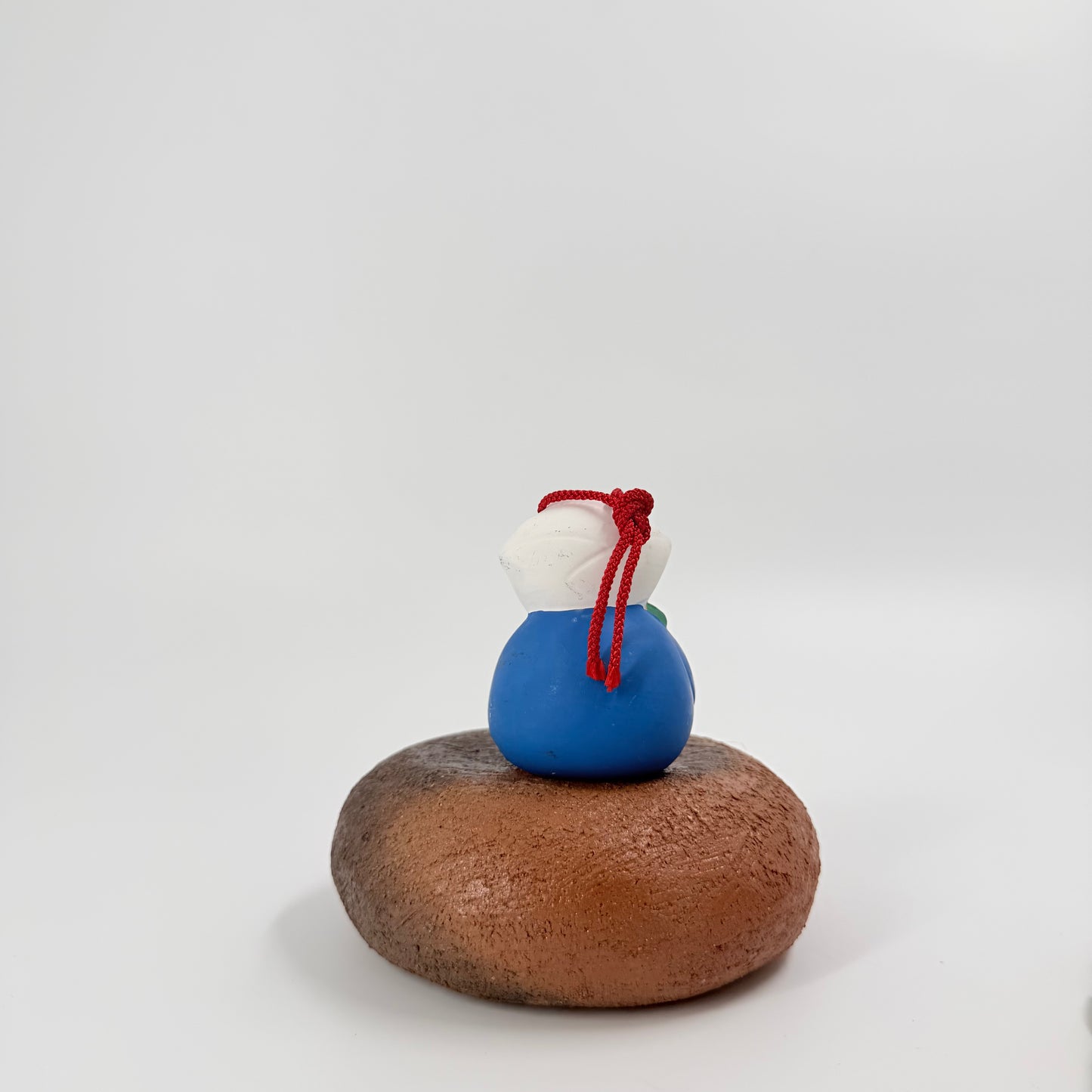 Hietsuki Statue – Handmade Ceramic Folk Doll Ornament | 火付け