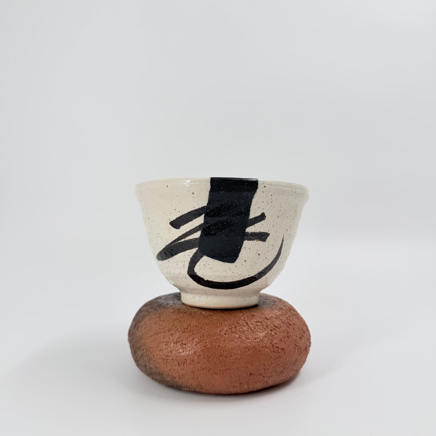 Chawan – “Sumi Brush” Pattern Ceramic Tea Bowl | 墨刷茶碗