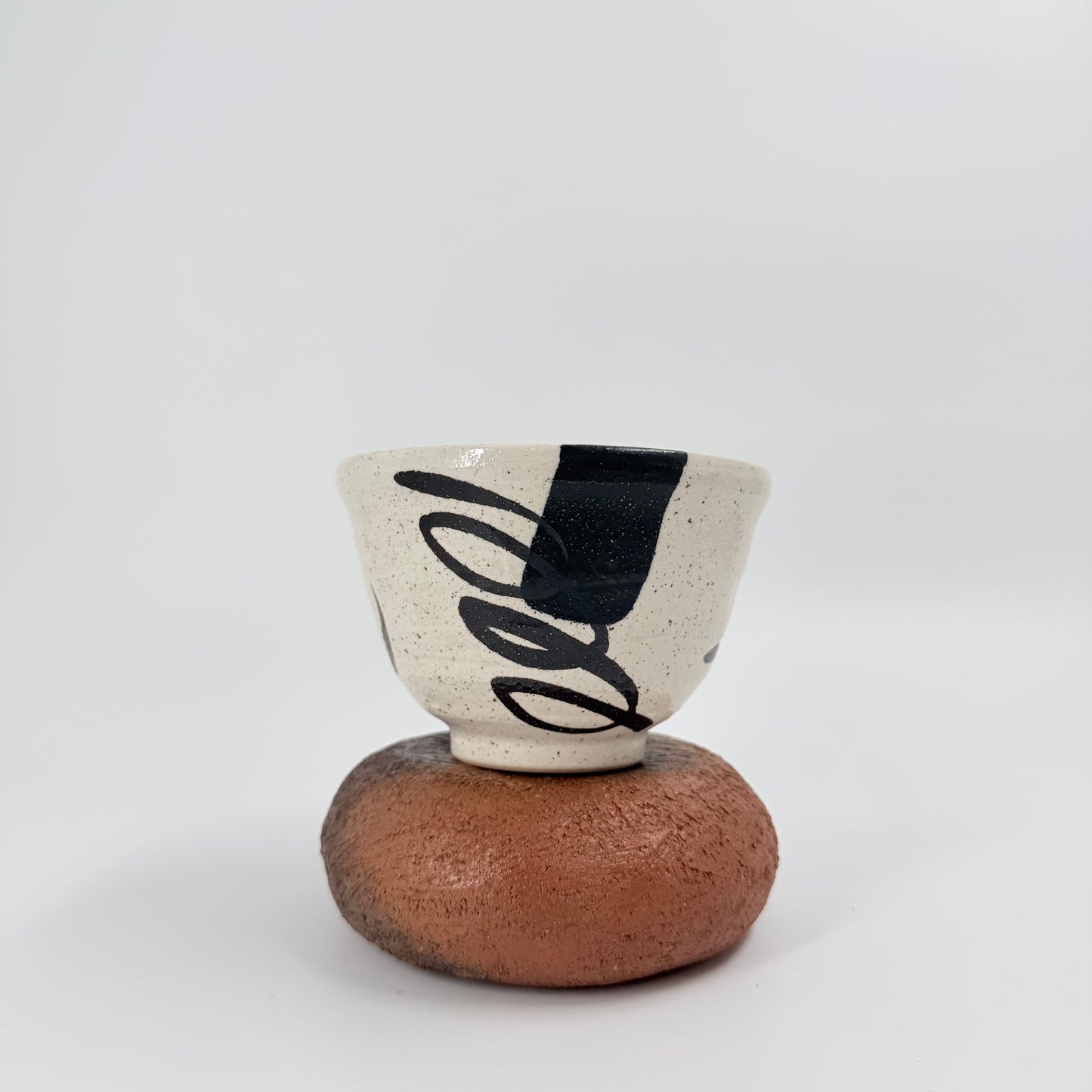Chawan – “Sumi Brush” Pattern Ceramic Tea Bowl | 墨刷茶碗