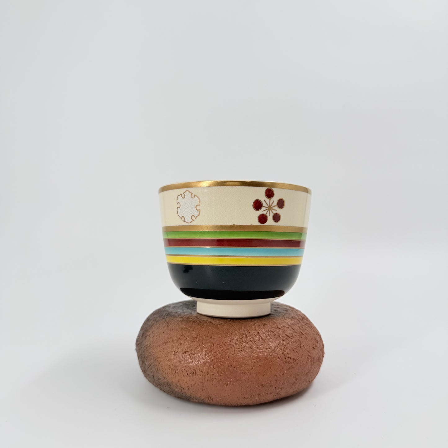 Chawan – “Goshiki Hana” Pattern Ceramic Tea Bowl | 五色花茶碗