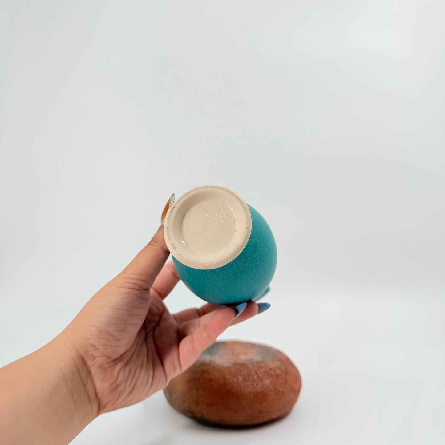 Japanese Ceramic Vase – “Ao Umi” Glaze Minimalist Decorative Vase | 青海花瓶