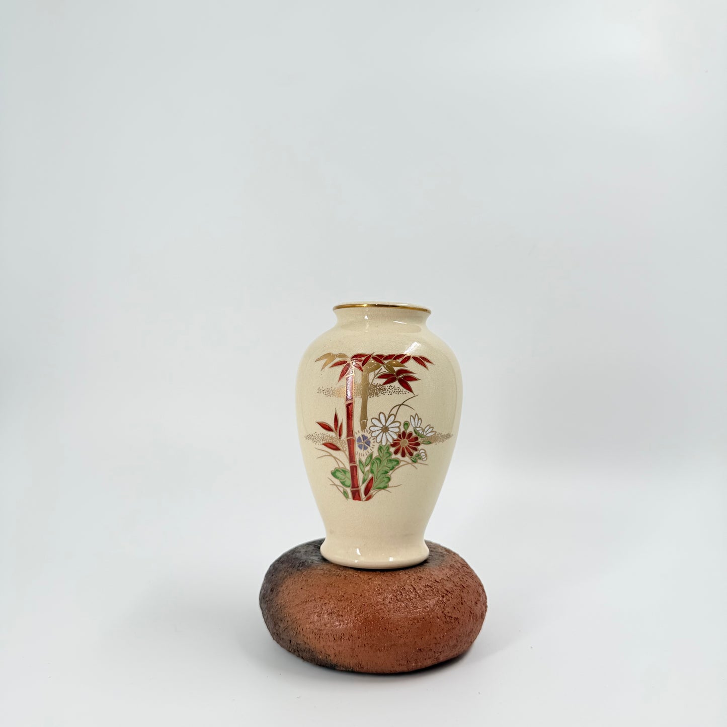 Japanese Ceramic Vase – “Take Hana” Bamboo & Floral Pattern Decorative Vase |  竹花